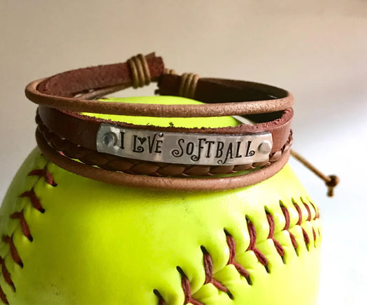 Softball bracelet • softball gift • friendship bracelet • softball jewerly • softball girl • pitcher • catcher • Shortstop • softball mom
