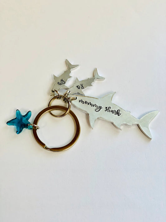Daddy shark doo doo doo baby shark key ring keychain daddy shark mommy shark hand stamped sharks personalized shark key ring